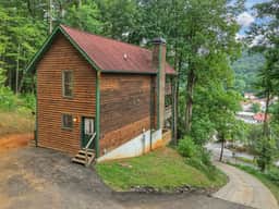 Hot Tub, Game Room, Sauna & Views! Walk 2 Downtown - Image 2
